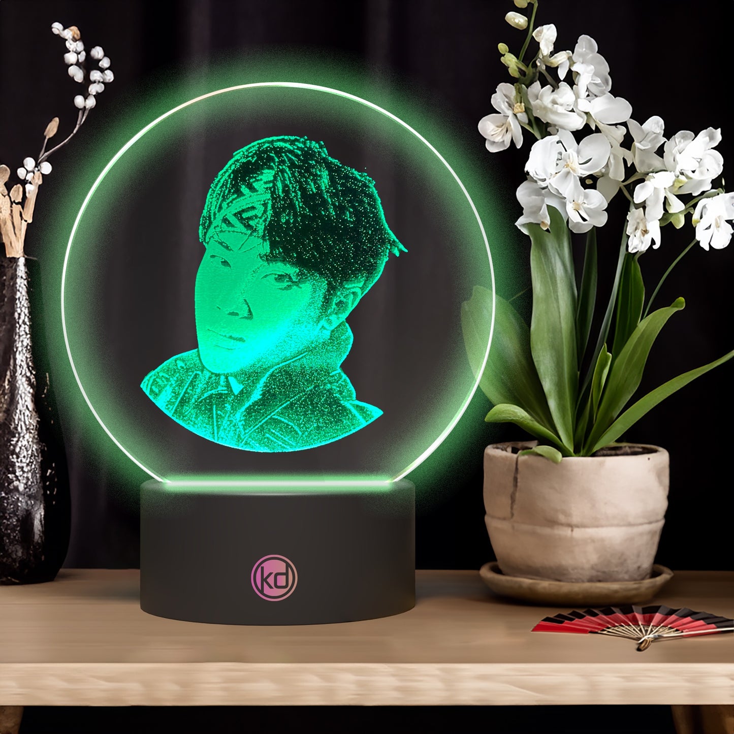 Idol LED Lamp